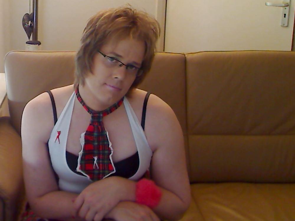 14P Dressing up for a fuckdate