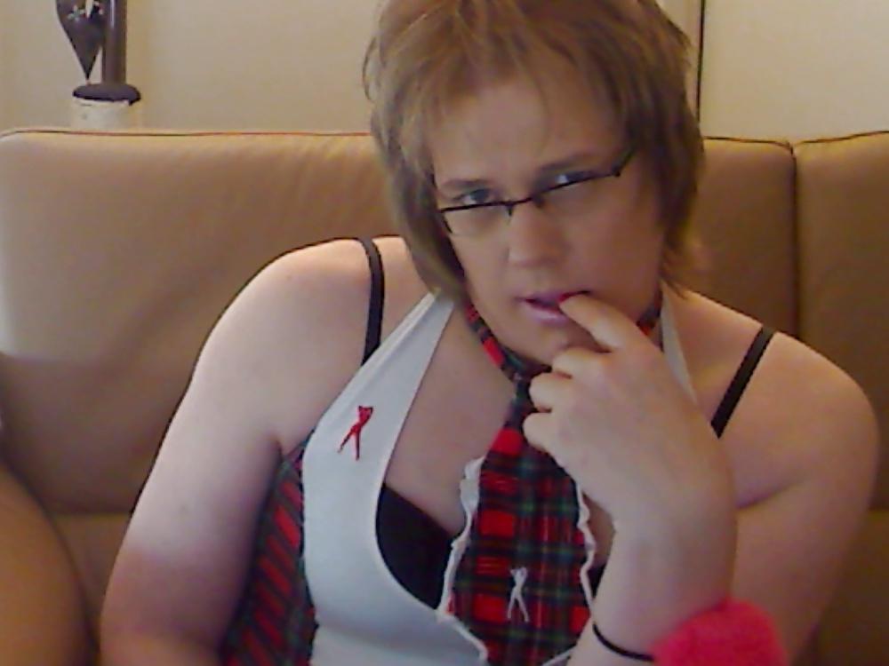 14P Dressing up for a fuckdate