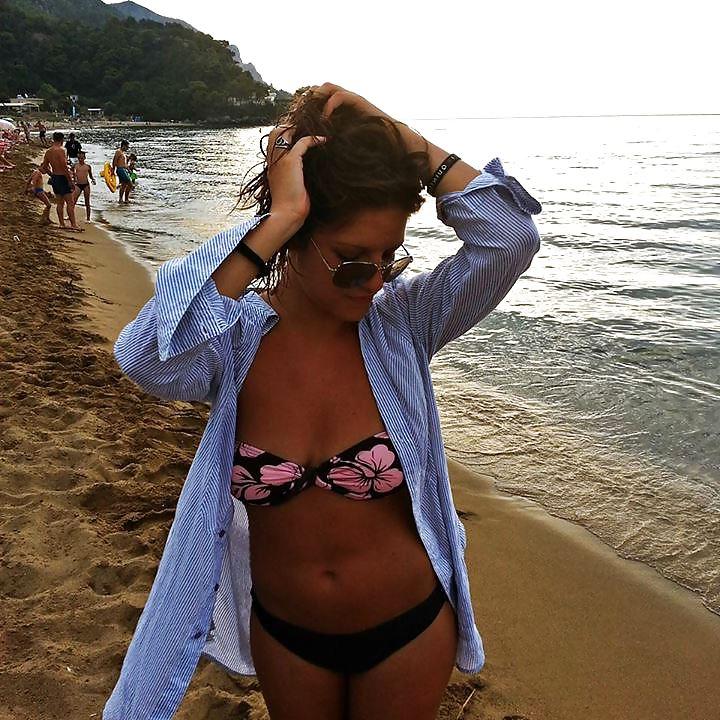 25P Hot Serbian Girls 4