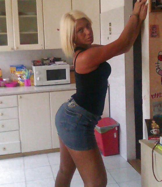 25P Serbian FB girls