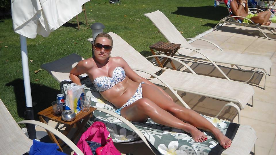 25P Serbian FB girls