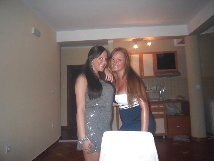 25P Serbian FB girls
