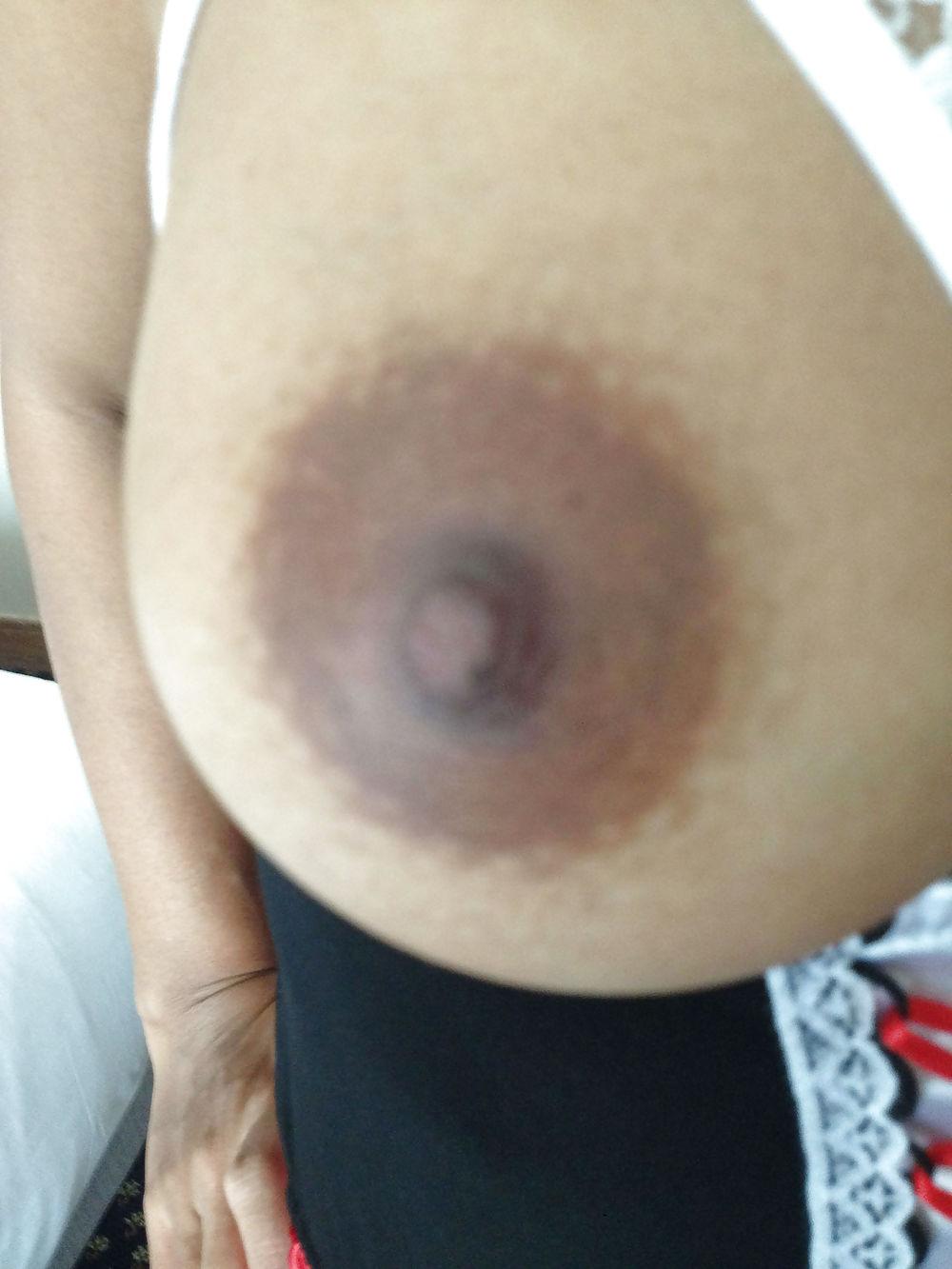 25P Indo french maid likes to show suck fuck