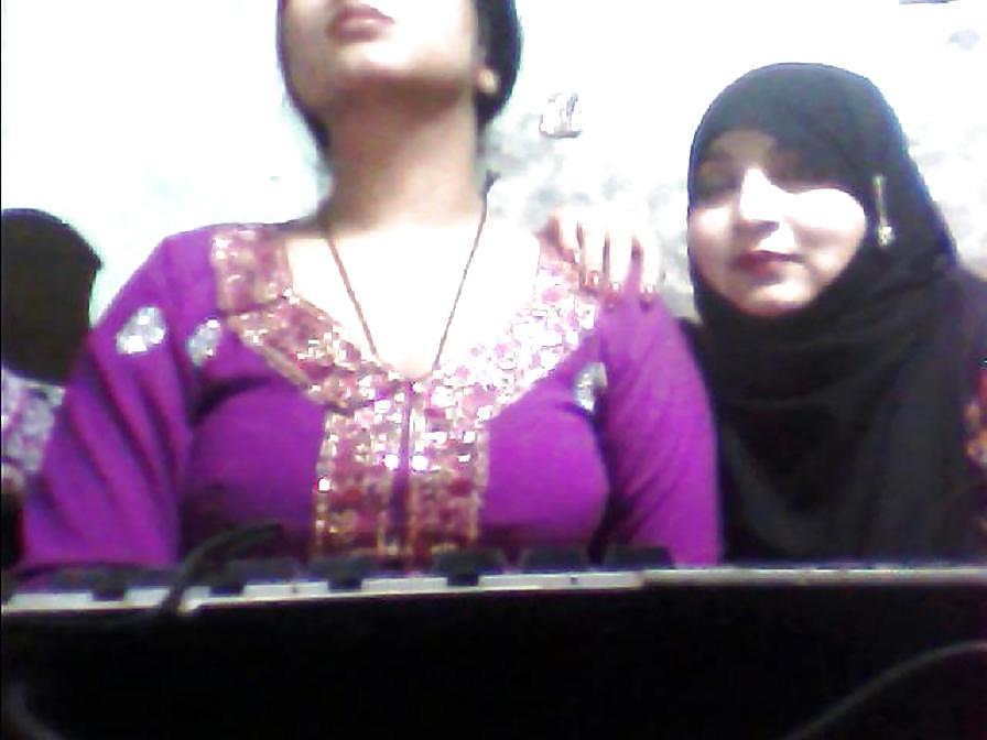 17P Pakistani beauty on cam