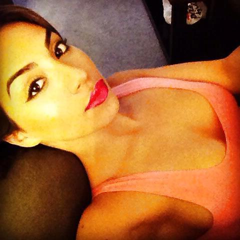 25P How would you DOM these 2 latinas, dirty abusive comments!