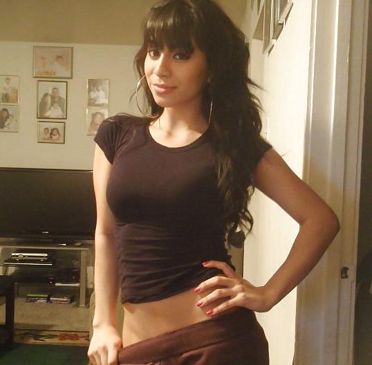 25P How would you DOM these 2 latinas, dirty abusive comments!