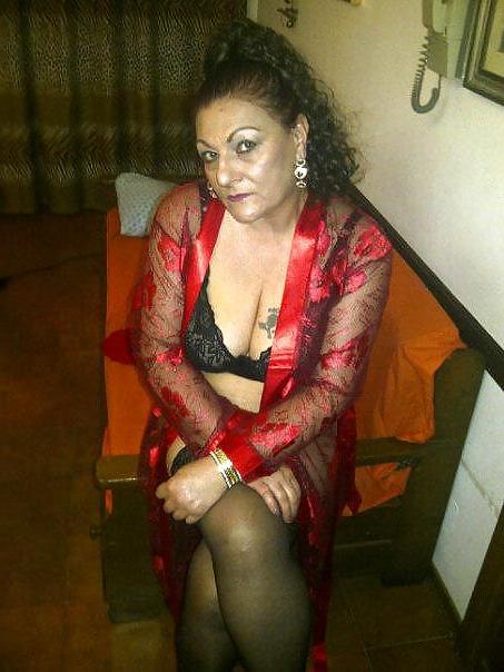 25P Busty italian mature Pamela