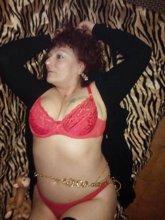 25P Busty italian mature Pamela