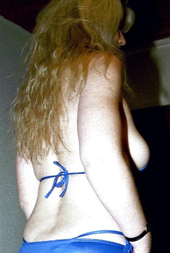 10P SAG - Babe's Hot Body In A Sexy Blue Bikini & Miniskirt 14