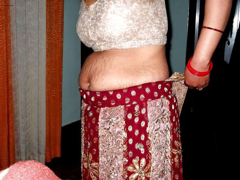 6P Aunty saree Dressing Time