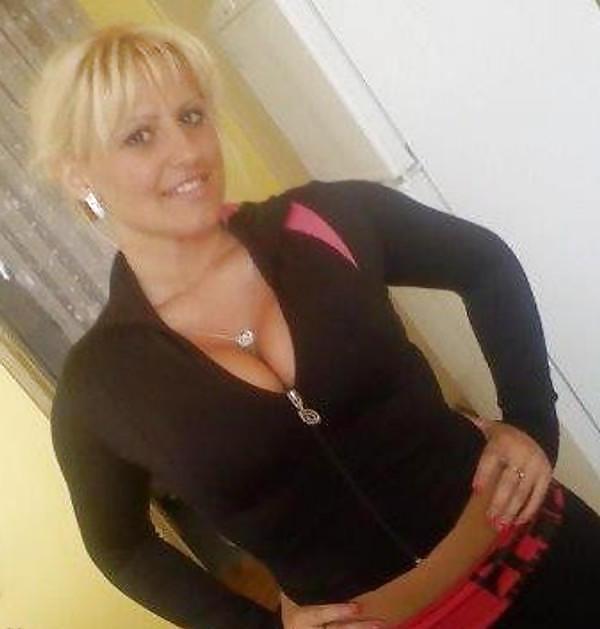 20P Serbian Milf 4