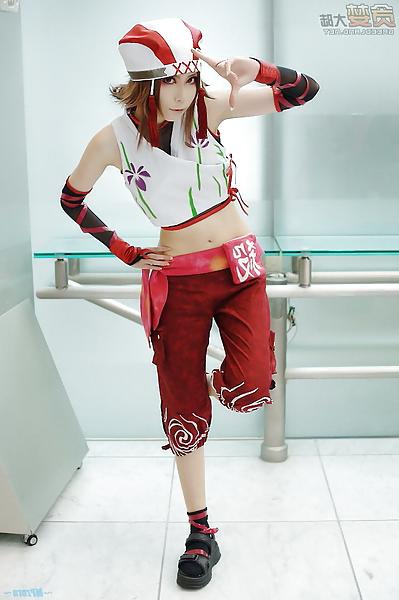 9P Kunoichi cosplay