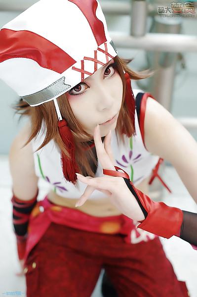 9P Kunoichi cosplay