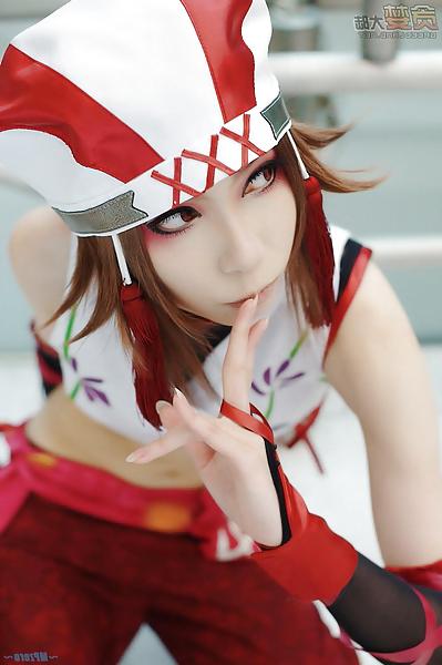 9P Kunoichi cosplay