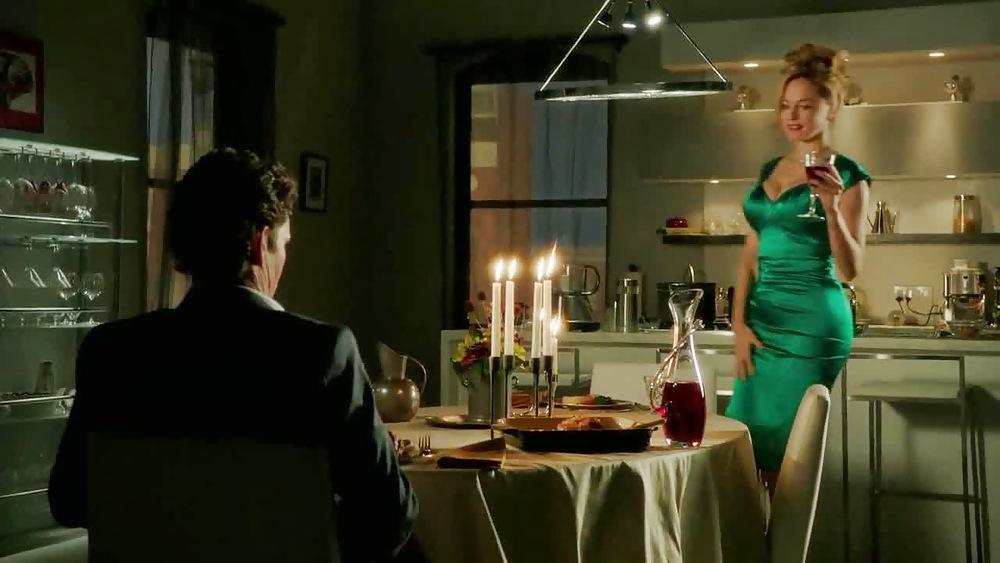 4P Heather Graham - Cream Satin Nightie & Green Satin Dress