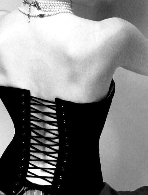 25P Corset 24!