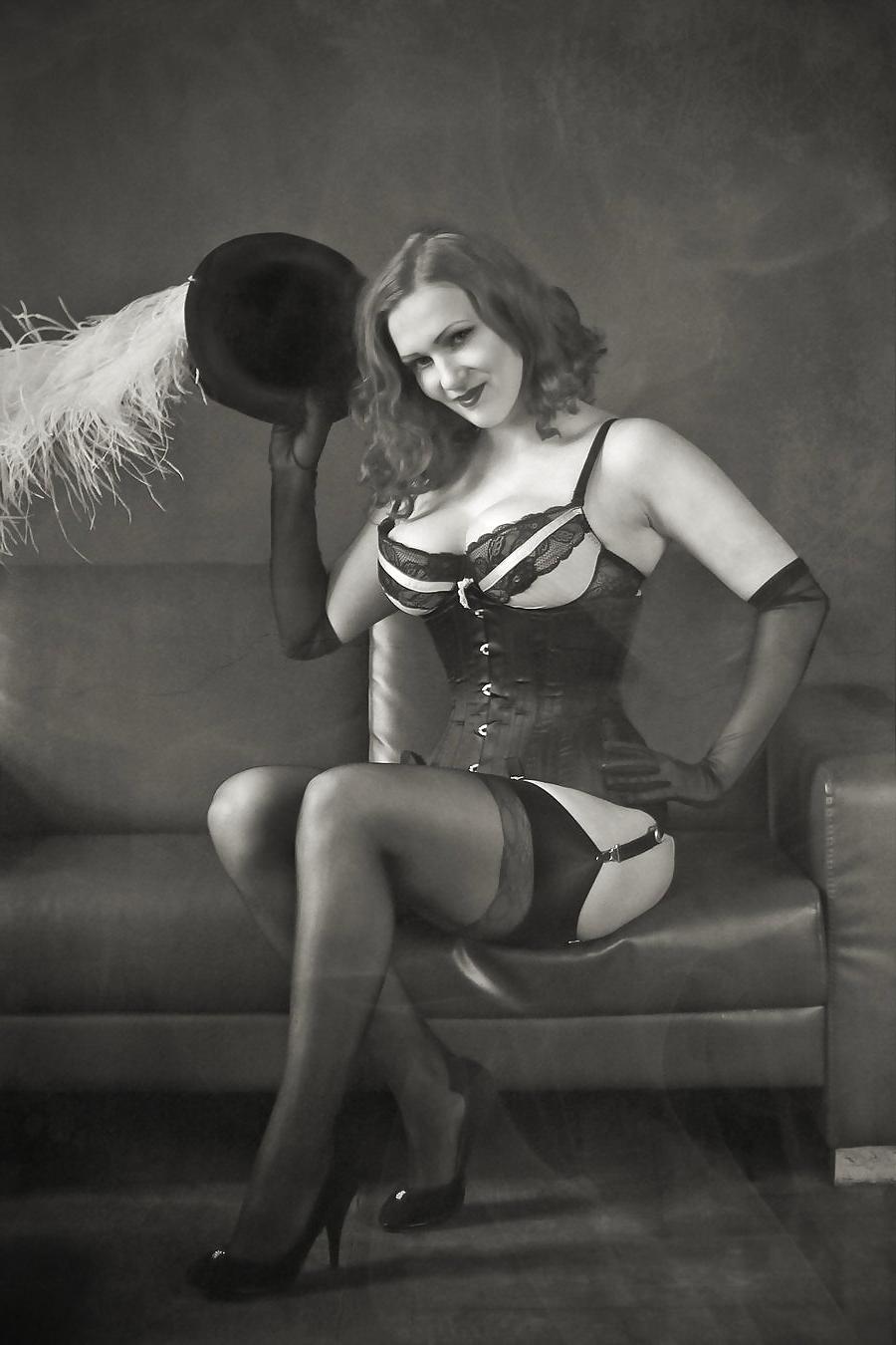 25P Corset 24!