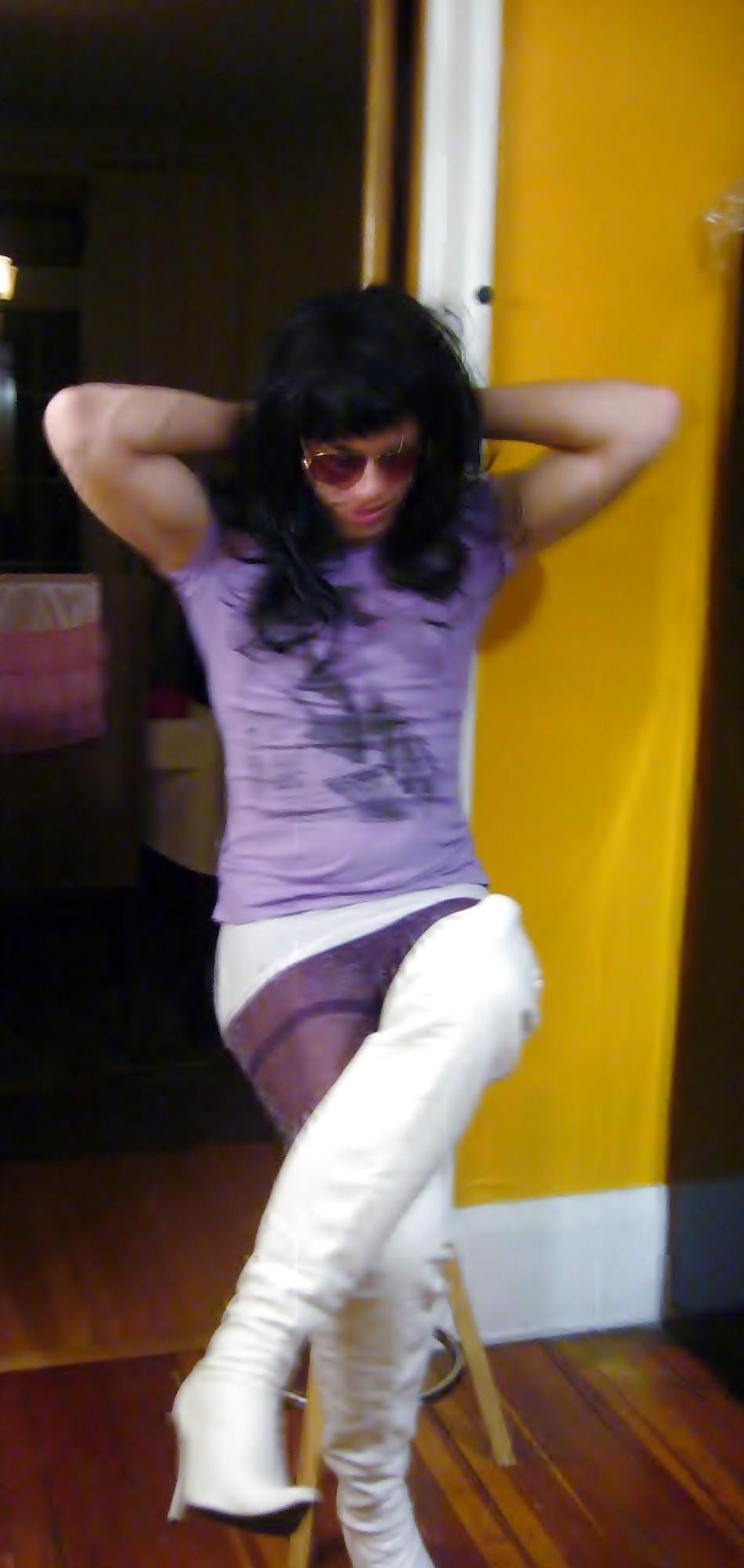 25P Wonderful Ass cross-dressing lady girl fun