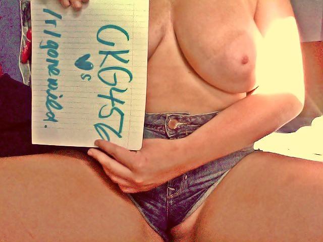 25P VERY BUSTY TEEN