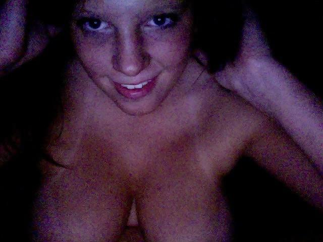 25P VERY BUSTY TEEN