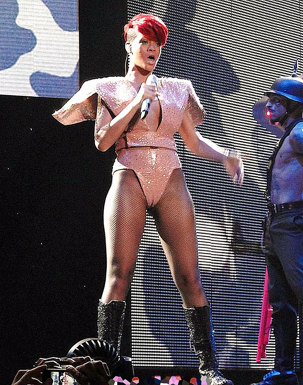 25P Exposing Rihanna As A Dirty Sexy Slut By twistedworlds