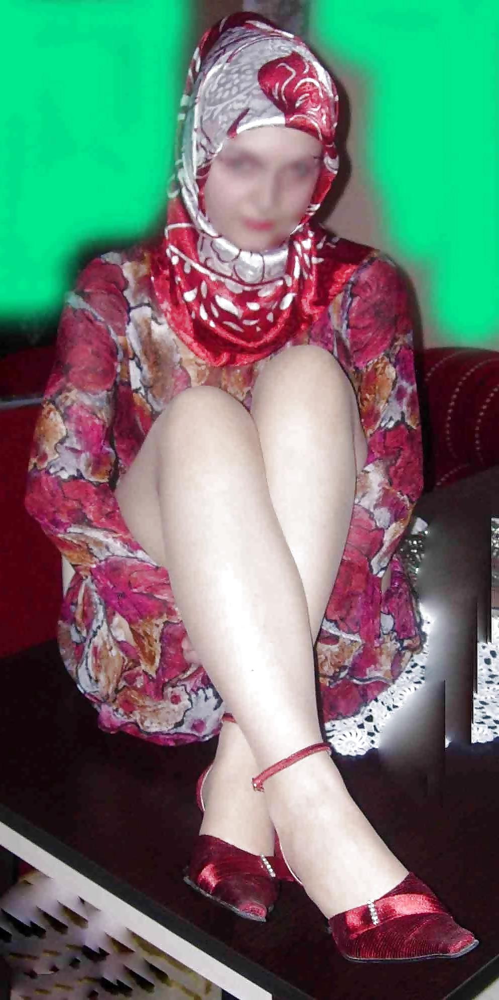 13P Muslim Girl Sucking Dick