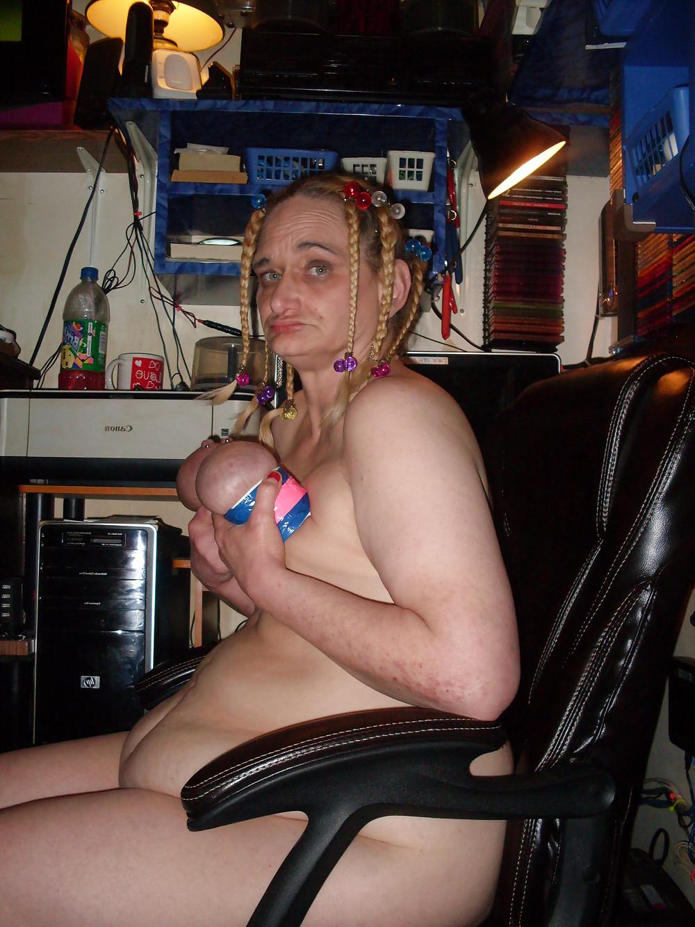 25P Wife in pain