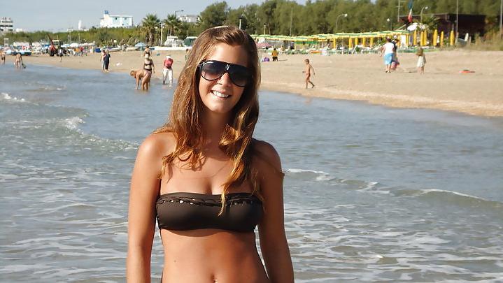 17P Sluts FROM FACEBOOK 02 -COMMENT THEM DIRTY