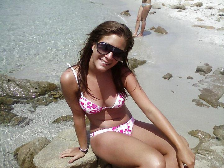 17P Sluts FROM FACEBOOK 02 -COMMENT THEM DIRTY