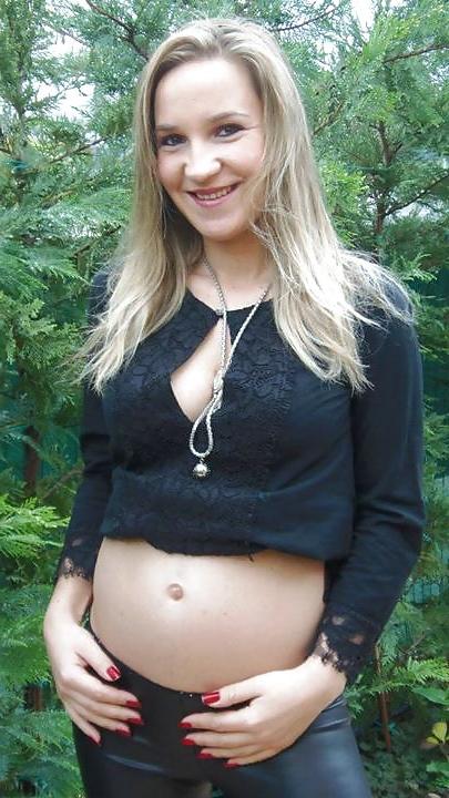 17P Sluts FROM FACEBOOK 02 -COMMENT THEM DIRTY