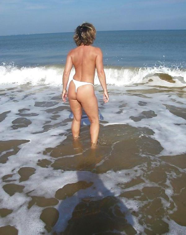 15P Horny French Milf 