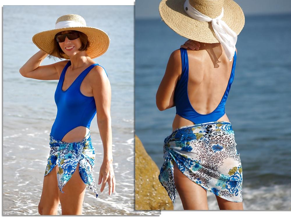 25P That Super Sexy Swimsuite Lady part 2