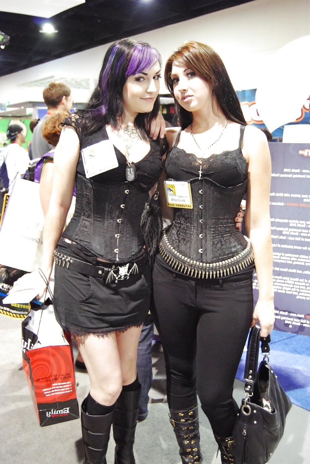25P Girl in Corset