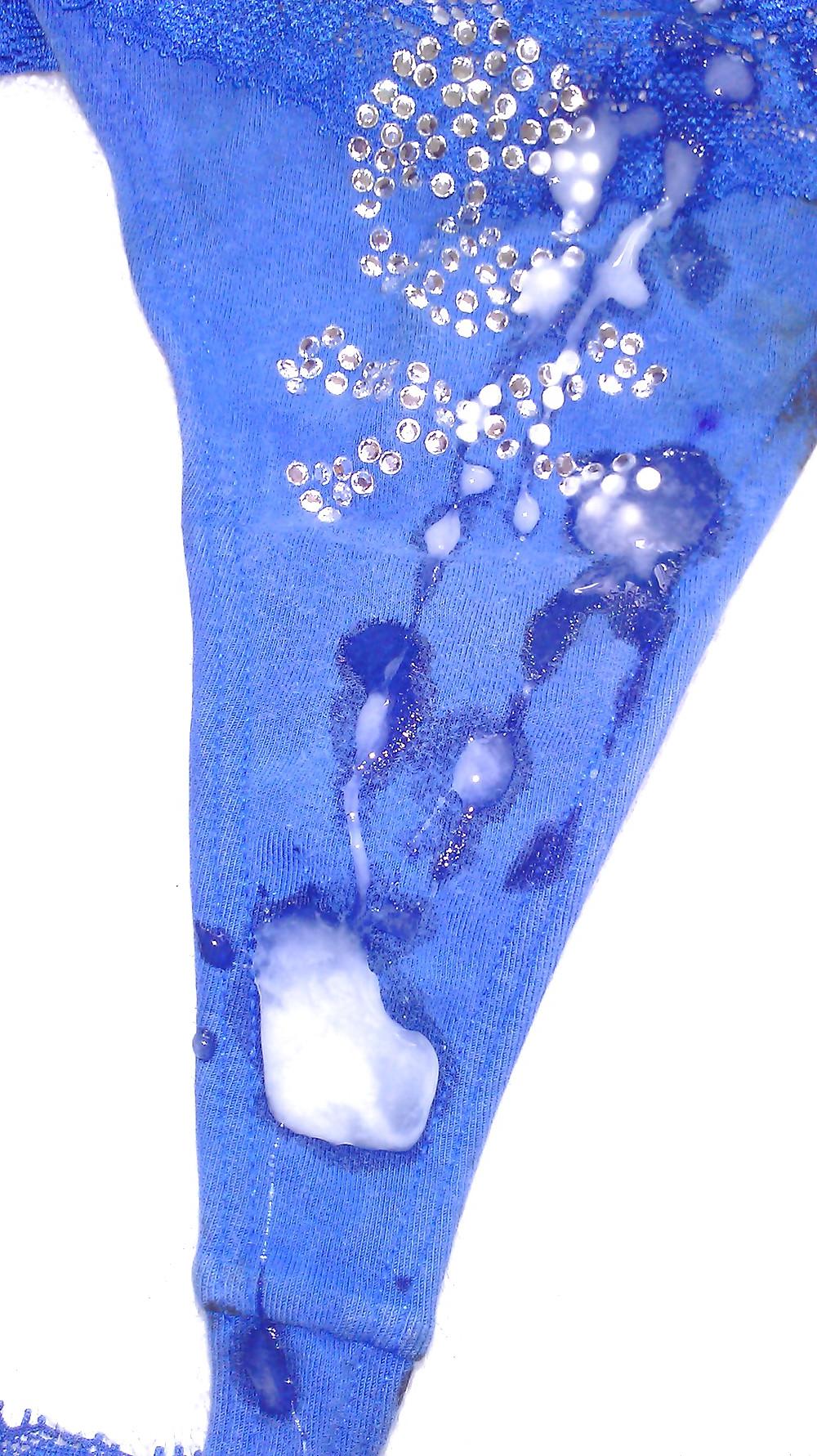 5P Cum on niece blue vs panties again