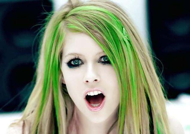 22P Avril lavigne - Dirty Little Cumslut