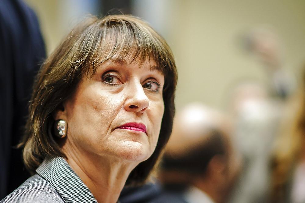 25P Does anyone else find Lois Lerner really sexy?