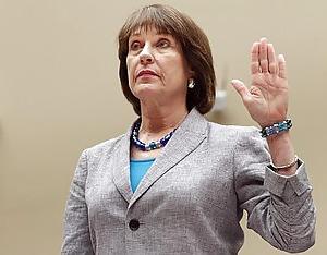 25P Does anyone else find Lois Lerner really sexy?