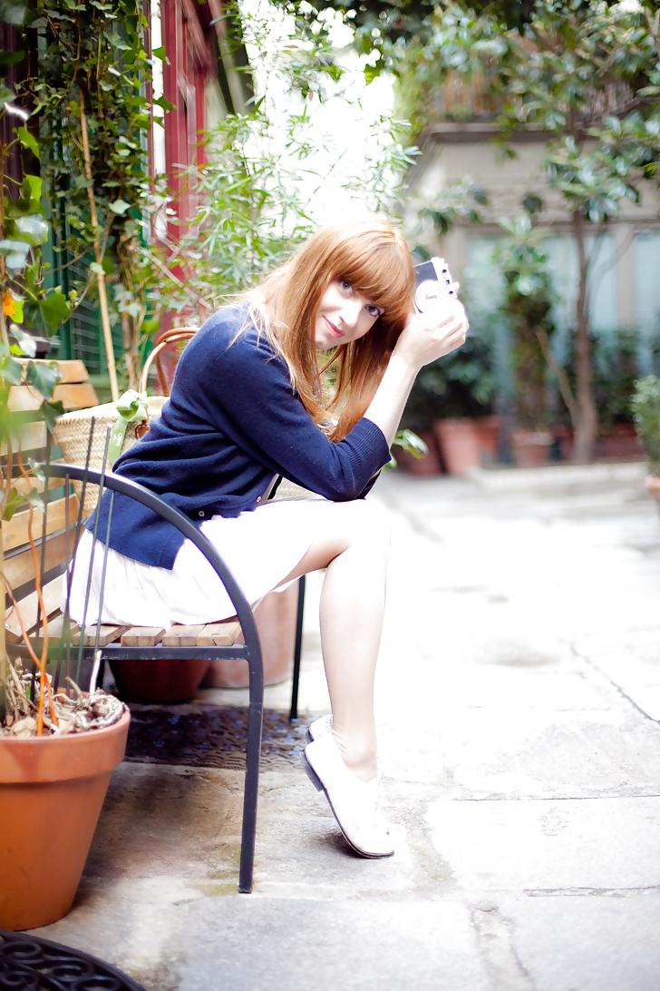 25P French Bloggers Mode with sexy legs 29