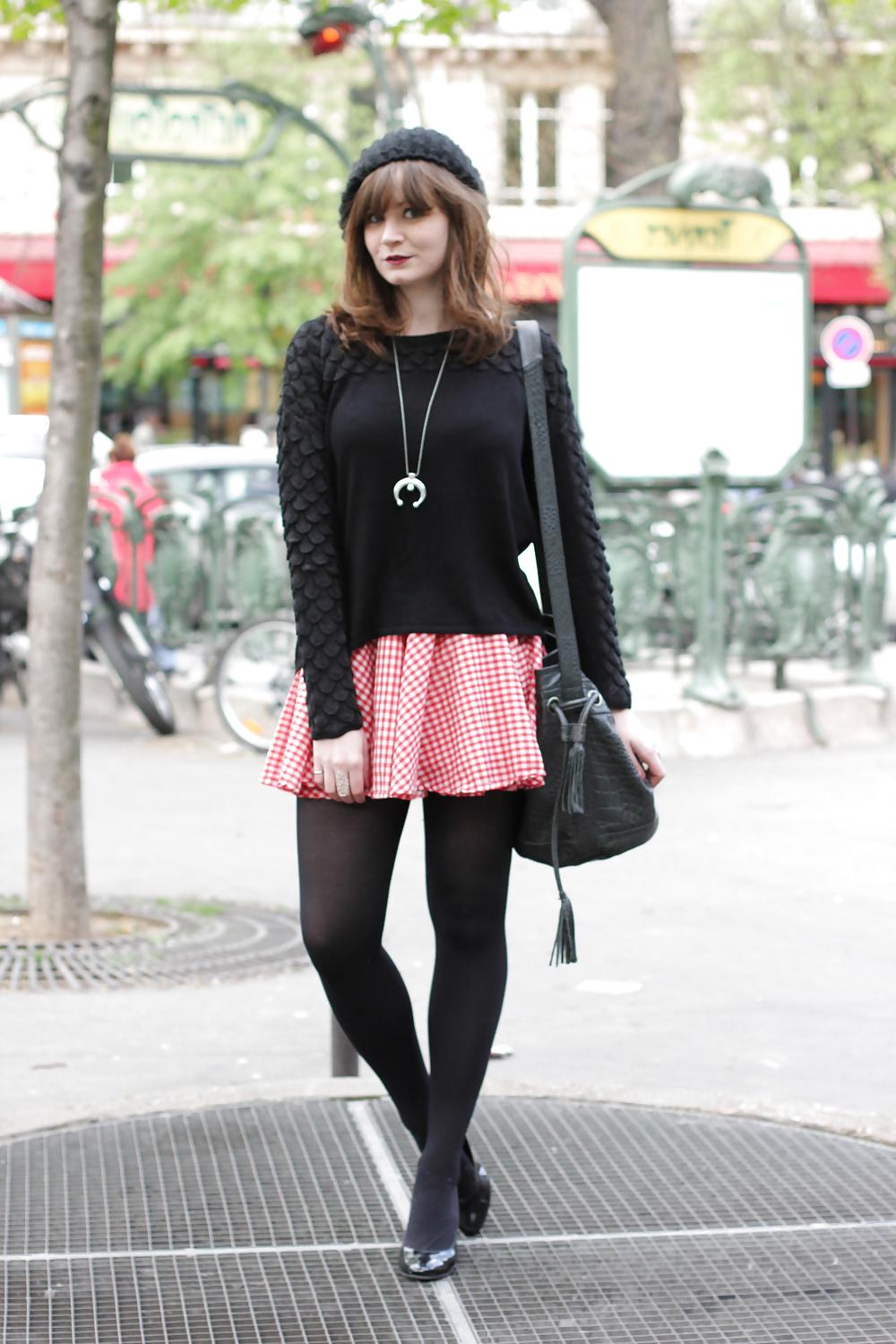 25P French Bloggers Mode with sexy legs 29