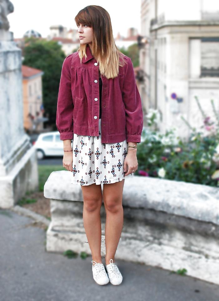 25P French Bloggers Mode with sexy legs 29