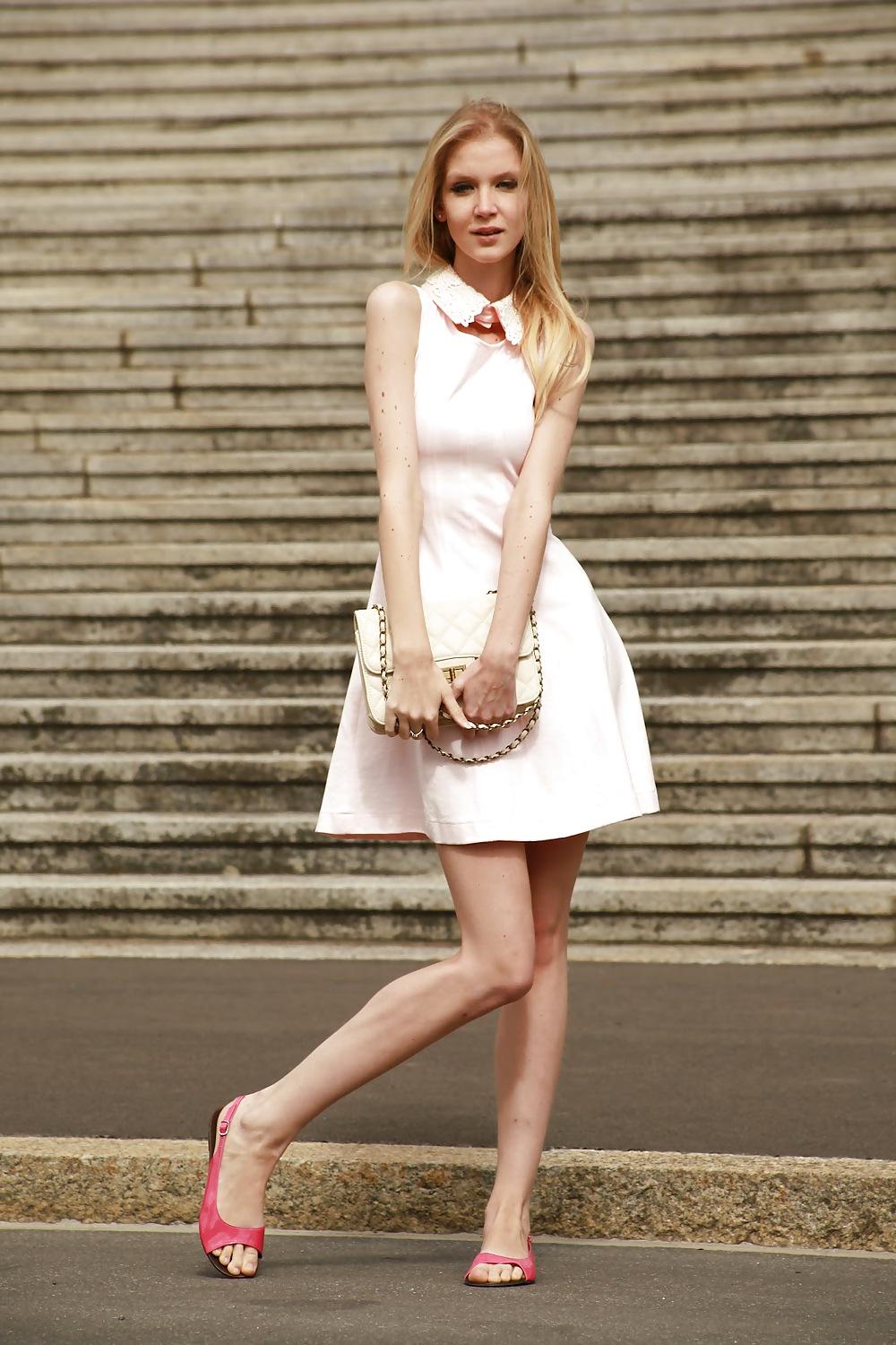 25P French Bloggers Mode with sexy legs 29