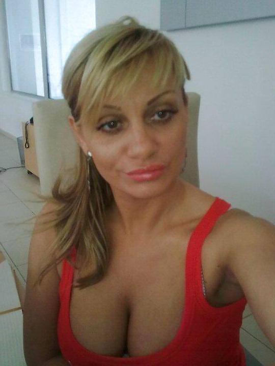 18P Serbian milf: Vesna