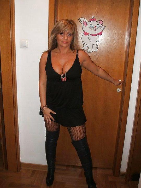 18P Serbian milf: Vesna