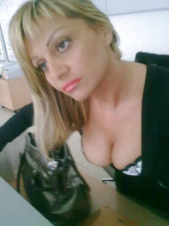 18P Serbian milf: Vesna