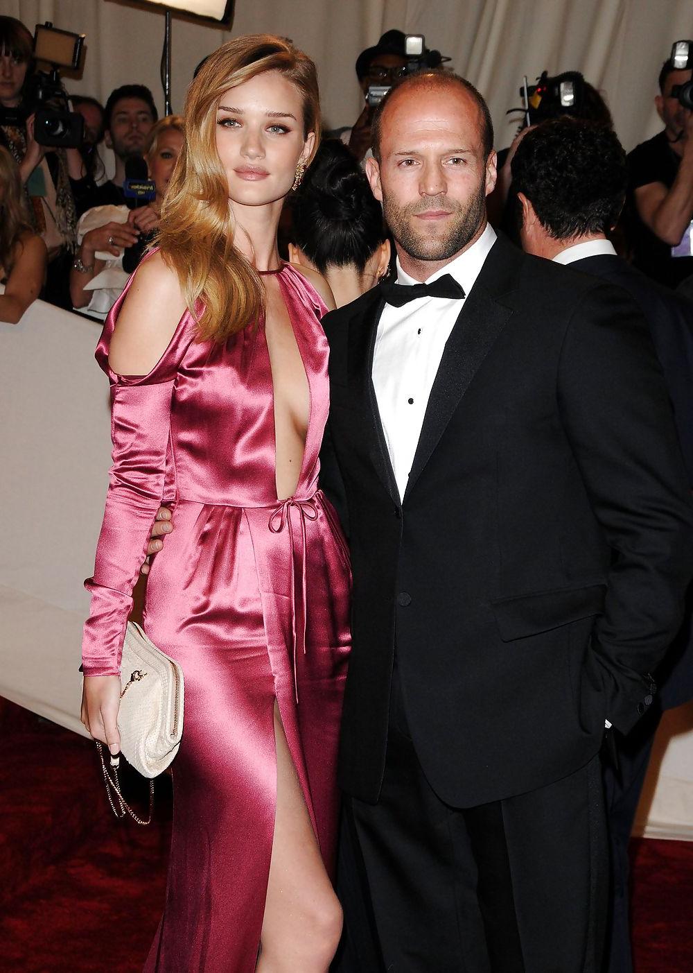 25P Rosie Huntington Whiteley stunning Costume Institute Gala