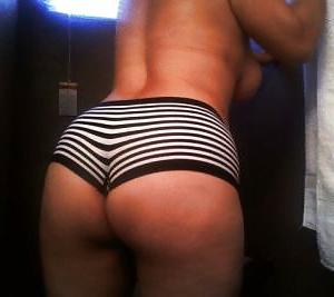 23P Thick latina milf with amazing lips