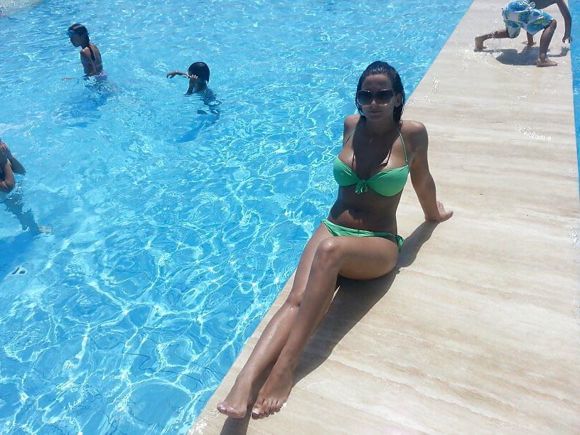 10P Serbian MILF Tamara