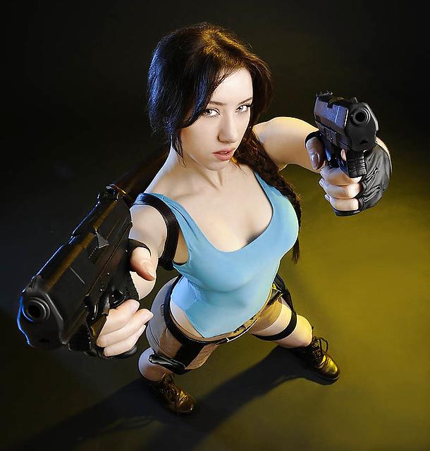 16P Ms Croft - lara croft cosplay models