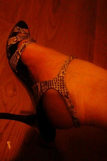 8P Lick my heels....