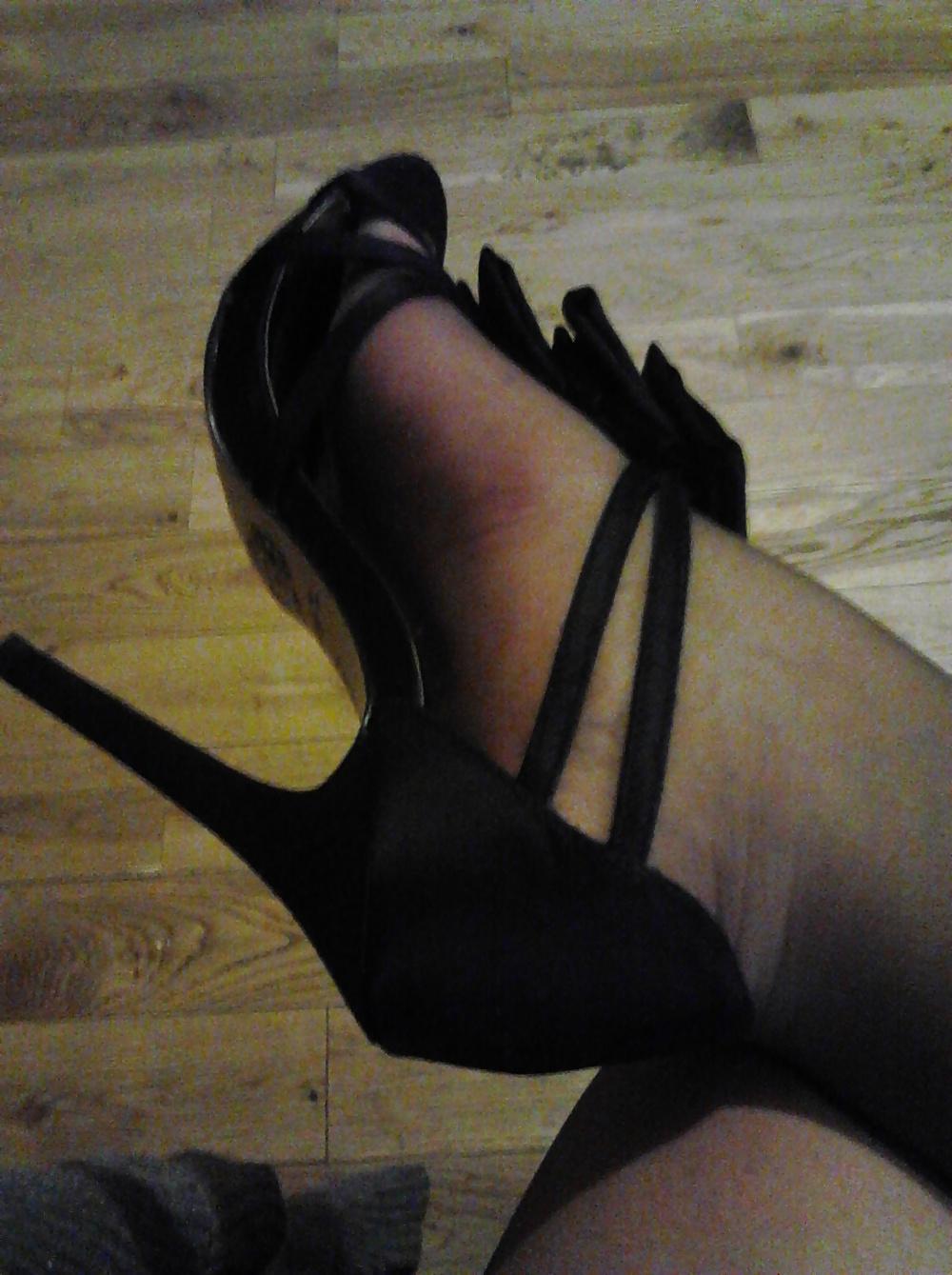 8P Lick my heels....